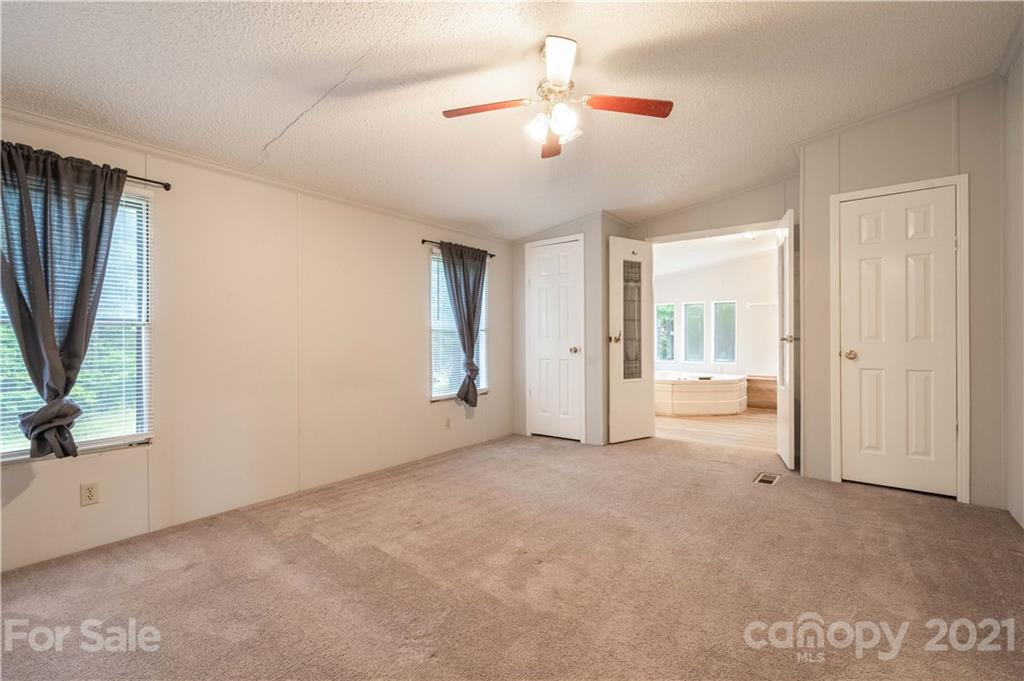 1490 Houston Mill Road Conover, NC 28613 - Photo 9 of 24 Gallery Image 9
