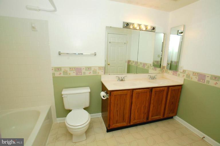 2451 Warm Spring Way Odenton, MD 21113 - Photo 16 of 18 Bath #1