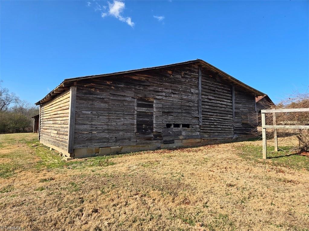 2889 Mountain View Church Road King, NC 27021 - Photo 34 of 44