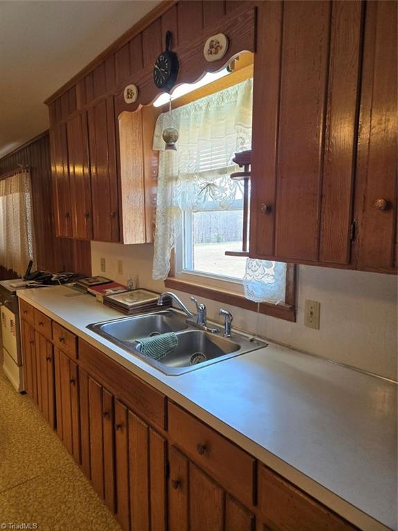 2889 Mountain View Church Road King, NC 27021 - Photo 9 of 44 Kitchen