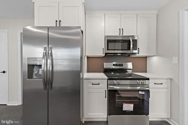 $879,900 | 12 Berkshire Drive, Princeton Junction, NJ 08550