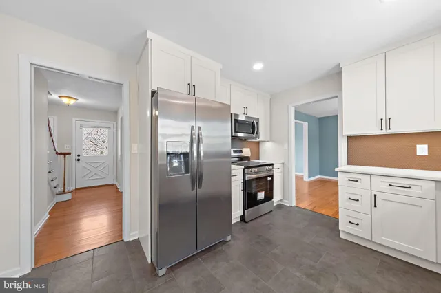 $879,900 | 12 Berkshire Drive, Princeton Junction, NJ 08550