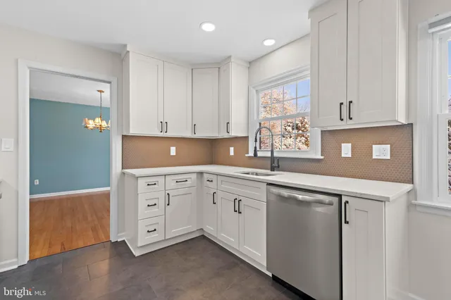 $879,900 | 12 Berkshire Drive, Princeton Junction, NJ 08550