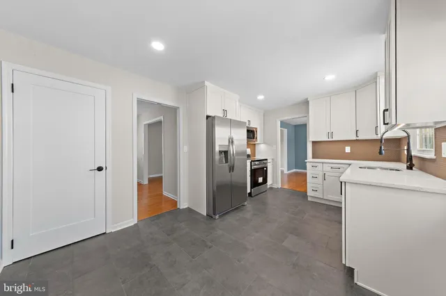 $879,900 | 12 Berkshire Drive, Princeton Junction, NJ 08550