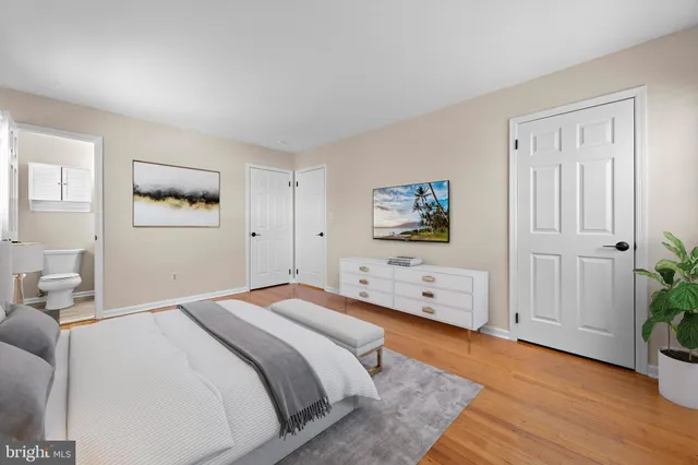 $879,900 | 12 Berkshire Drive, Princeton Junction, NJ 08550