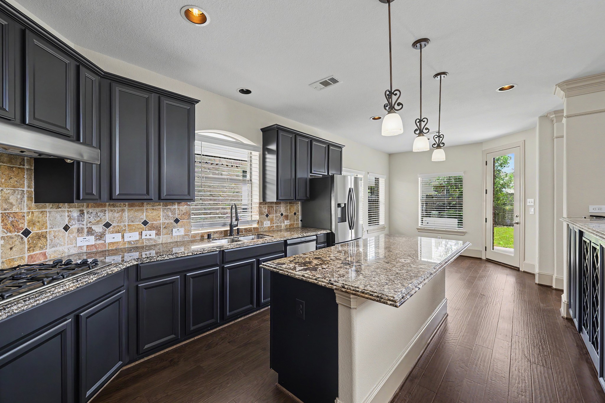 2714 Nickel Canyon Drive Rosharon, TX 77583 - Photo 8 of 31