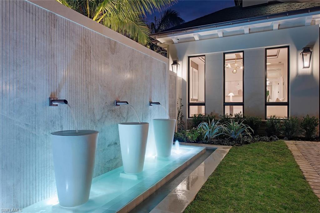 3880 Rum Row Naples, FL 34102 - Photo 39 of 43