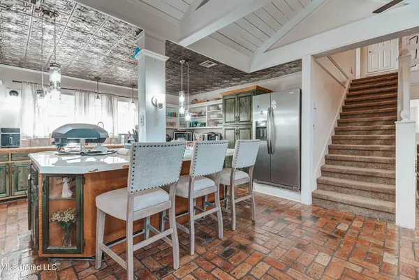 $380,000 | 3016 Ed Parker Road, Moss Point, MS 39562