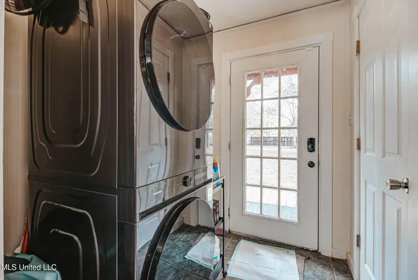 $380,000 | 3016 Ed Parker Road, Moss Point, MS 39562