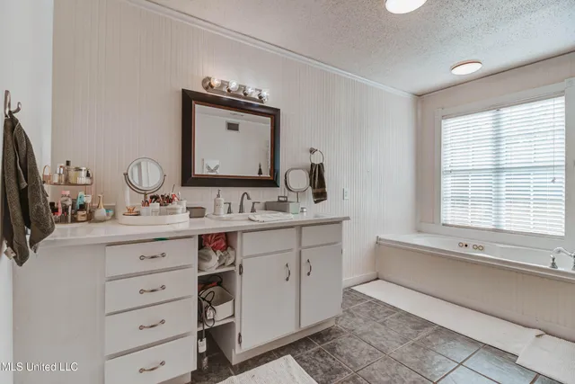 $420,000 | 3016 Ed Parker Road, Moss Point, MS 39562