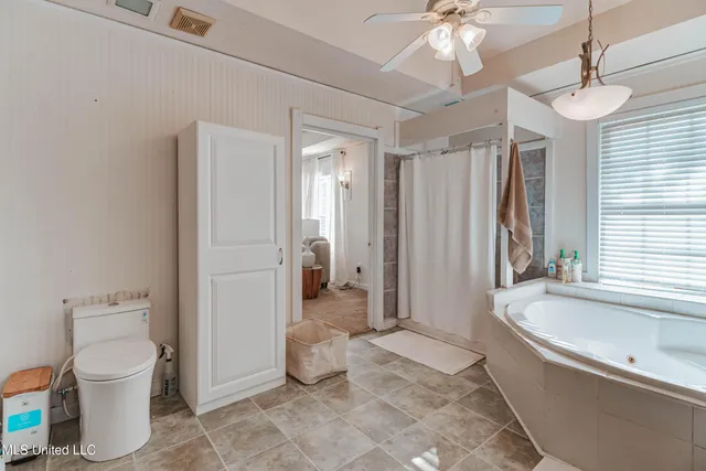 $420,000 | 3016 Ed Parker Road, Moss Point, MS 39562