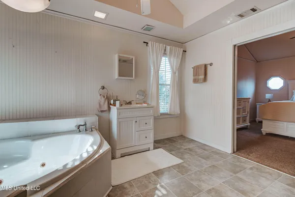 $380,000 | 3016 Ed Parker Road, Moss Point, MS 39562