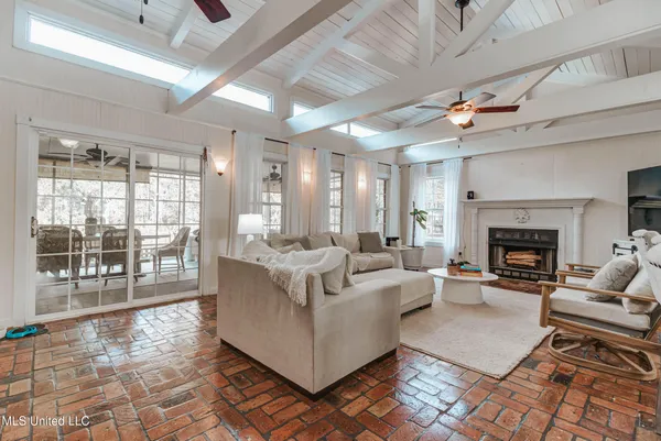 $380,000 | 3016 Ed Parker Road, Moss Point, MS 39562