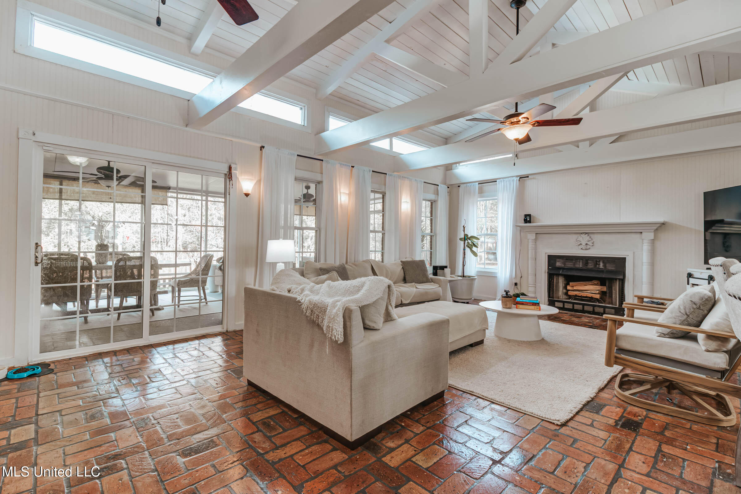 3016 Ed Parker Road Moss Point, MS 39562 - Photo 9 of 91 3016 Ed Parker Rd (6)