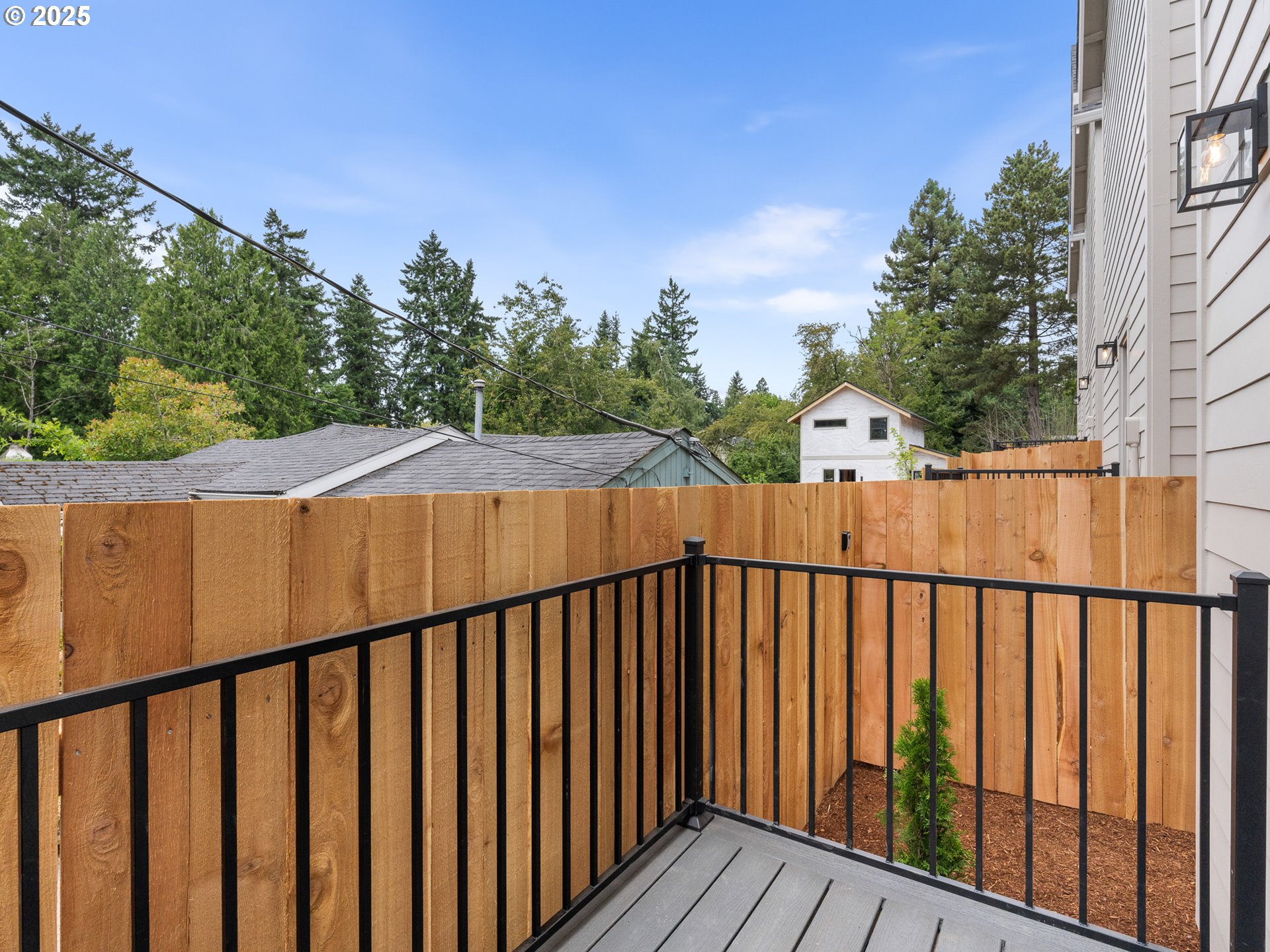 3611 Southwest Logan Street Portland, OR 97219 - Photo 16 of 21 Gallery Image 16