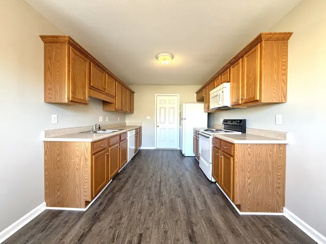 $1,595 | 265 Senator Drive, Clarksville, TN 37042