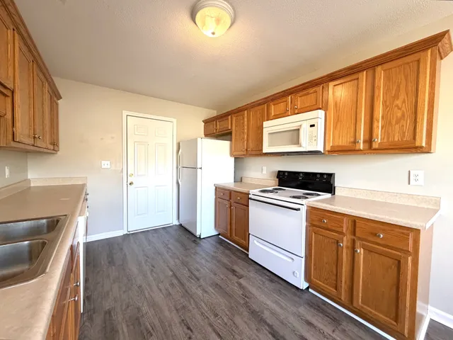 $1,595 | 265 Senator Drive, Clarksville, TN 37042