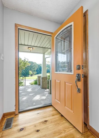 $375,000 | 571 Larry Davis Road, Spencer, TN 38585