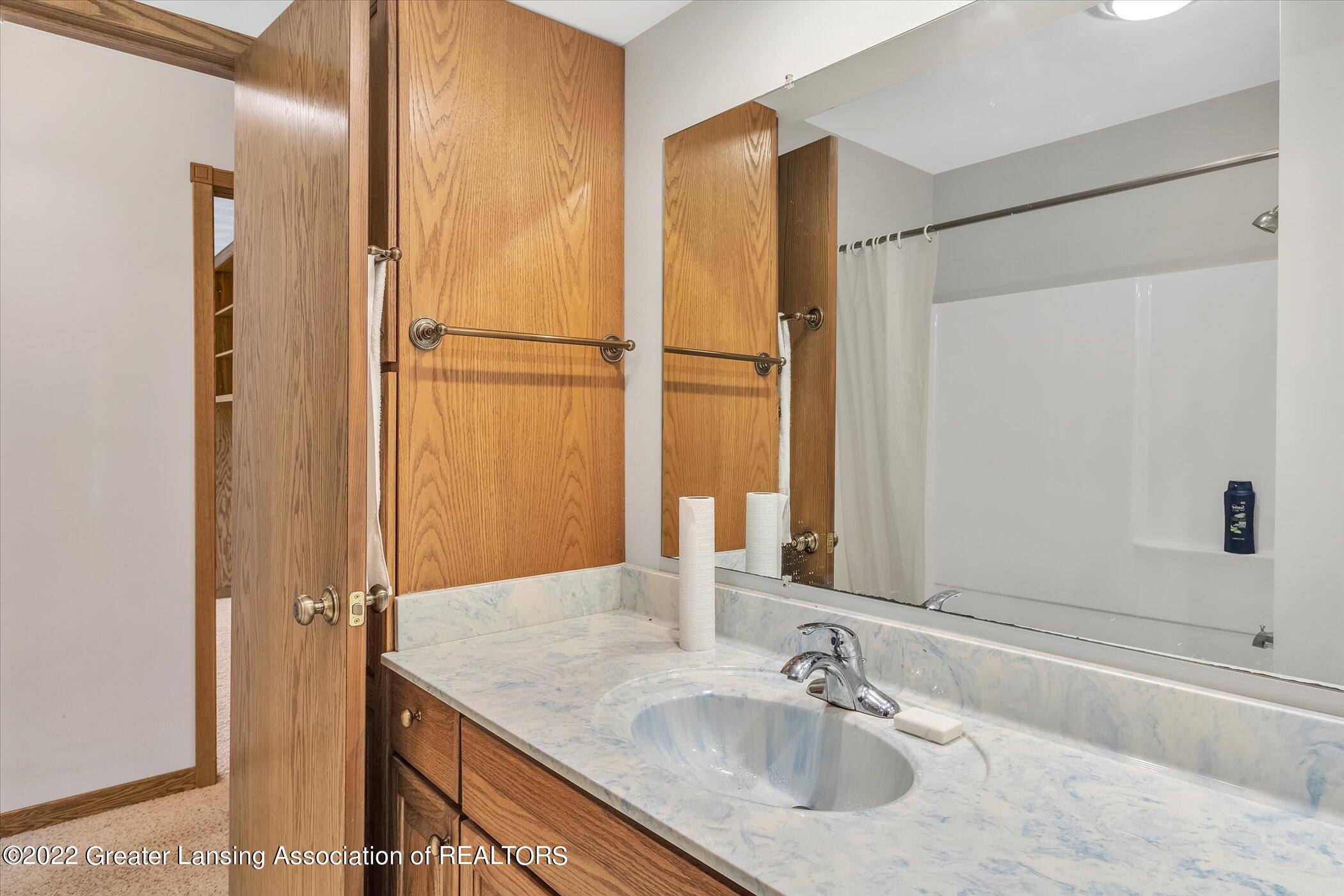 800 East Frost Road Williamston, MI 48895 - Photo 21 of 65 19-800-E-Frost-WindowStill-Real-Estate-P
