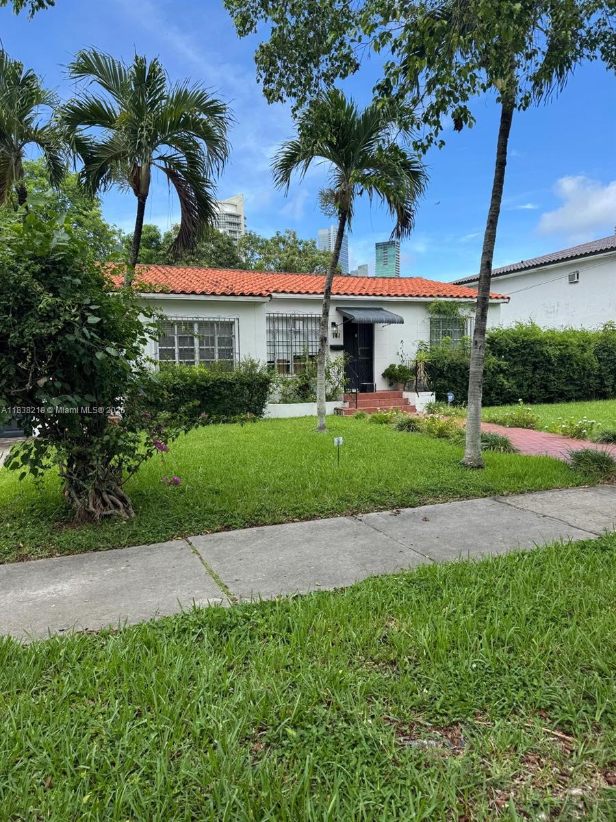 141 Southwest 20th Road Miami, FL 33129 - Photo 2 of 9