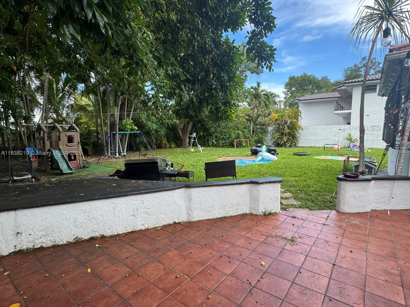 141 Southwest 20th Road Miami, FL 33129 - Photo 9 of 9