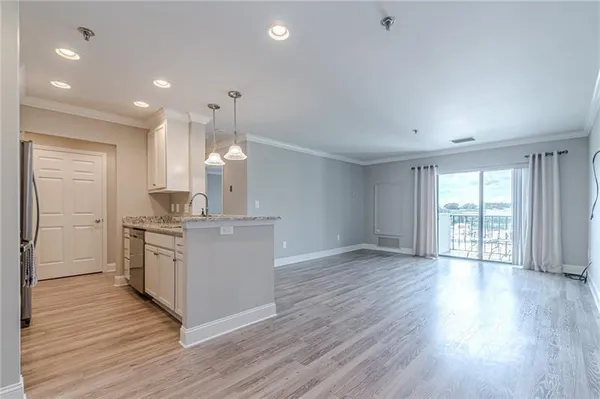 $2,550 | 300 Johnson Ferry Road, Unit A610, Atlanta, GA 30328