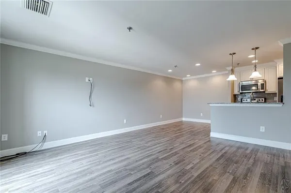 $2,550 | 300 Johnson Ferry Road, Unit A610, Atlanta, GA 30328