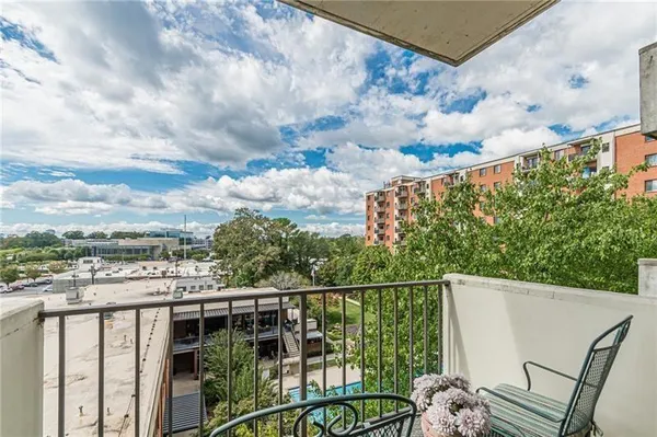 $2,550 | 300 Johnson Ferry Road, Unit A610, Atlanta, GA 30328