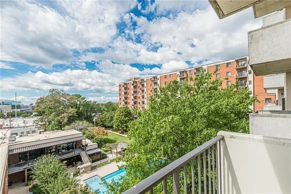 $2,550 | 300 Johnson Ferry Road, Unit A610, Atlanta, GA 30328
