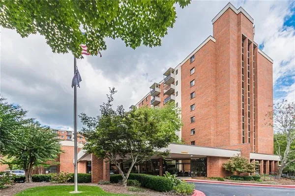 $2,550 | 300 Johnson Ferry Road, Unit A610, Atlanta, GA 30328