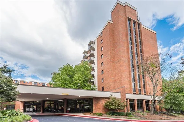 $2,550 | 300 Johnson Ferry Road, Unit A610, Atlanta, GA 30328