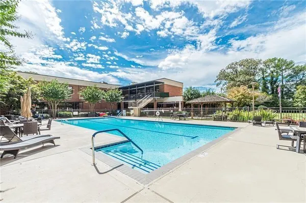 $2,550 | 300 Johnson Ferry Road, Unit A610, Atlanta, GA 30328