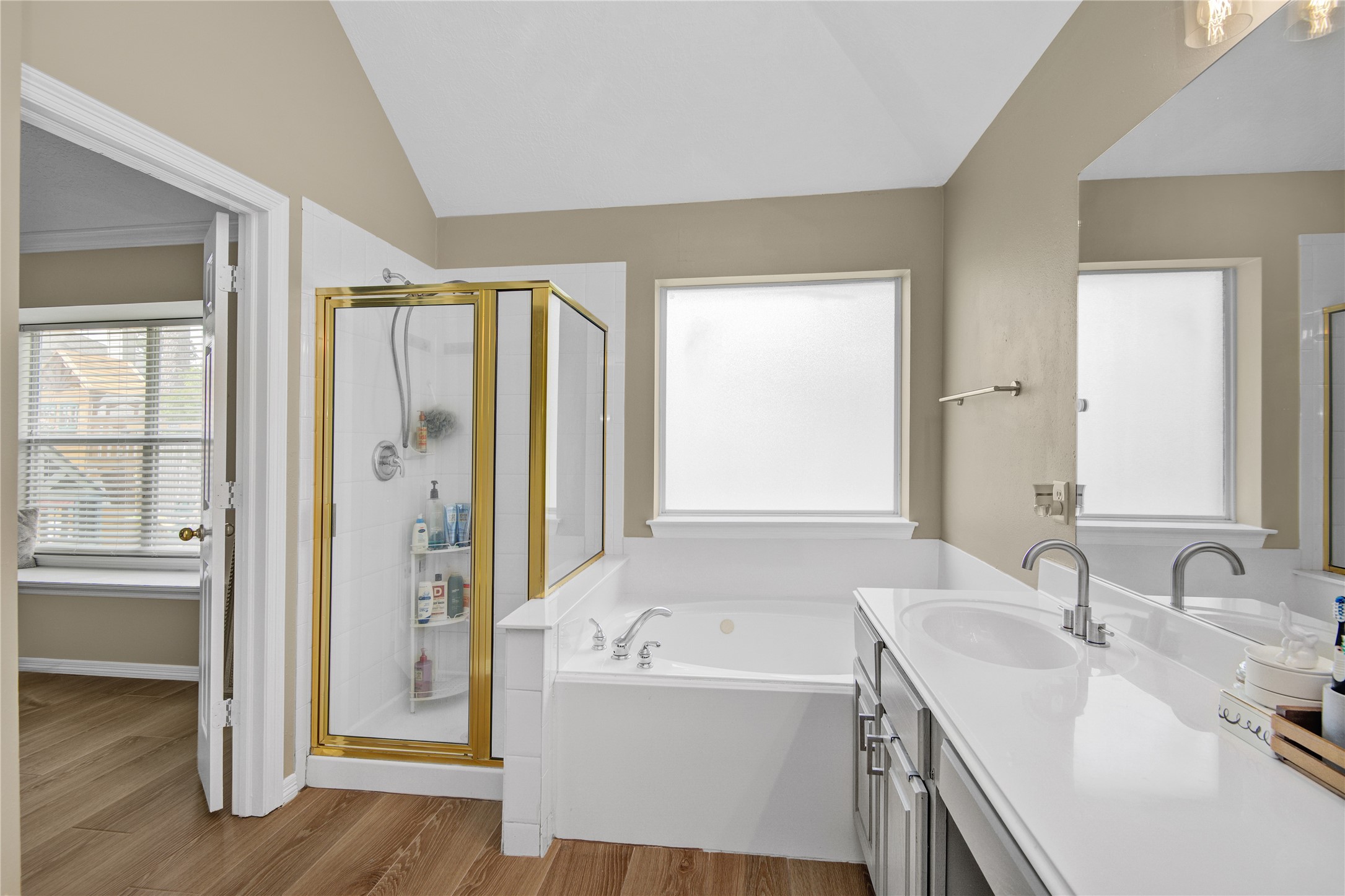 8507 Discus Drive Humble, TX 77346 - Photo 21 of 42 Primary Bath