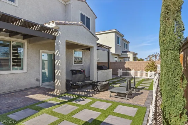 $539,999 | 94 Cascade River Street, Las Vegas, NV 89148