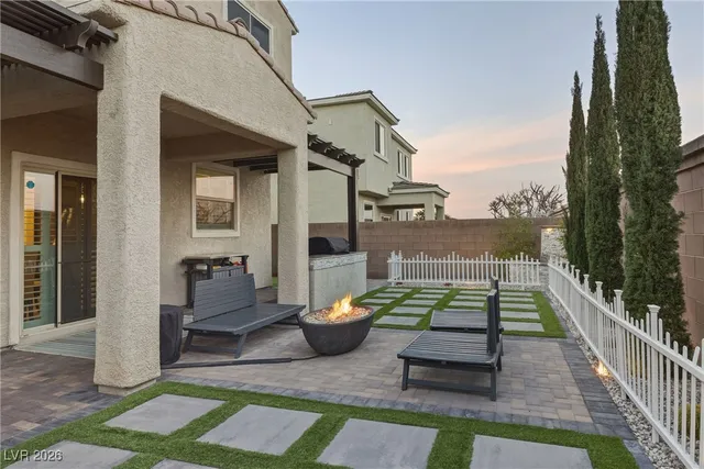 $539,999 | 94 Cascade River Street, Las Vegas, NV 89148