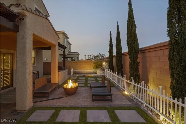 $539,999 | 94 Cascade River Street, Las Vegas, NV 89148