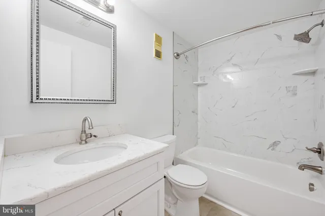 $2,250 | 13 Andrew Place, Unit R103, Baltimore, MD 21201