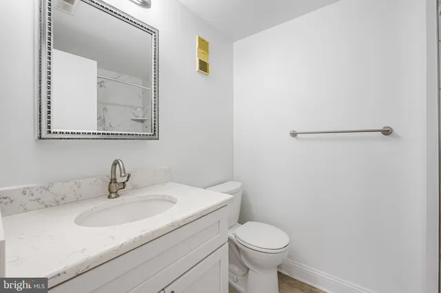$2,250 | 13 Andrew Place, Unit R103, Baltimore, MD 21201