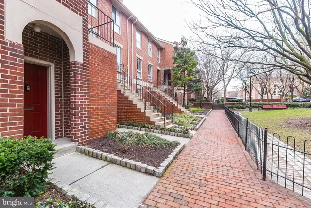 $2,250 | 13 Andrew Place, Unit R103, Baltimore, MD 21201