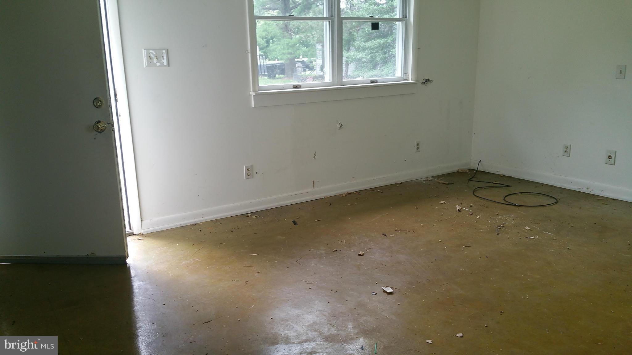 1811 Philadelphia Road Joppa, MD 21085 - Photo 4 of 16 Bedroom