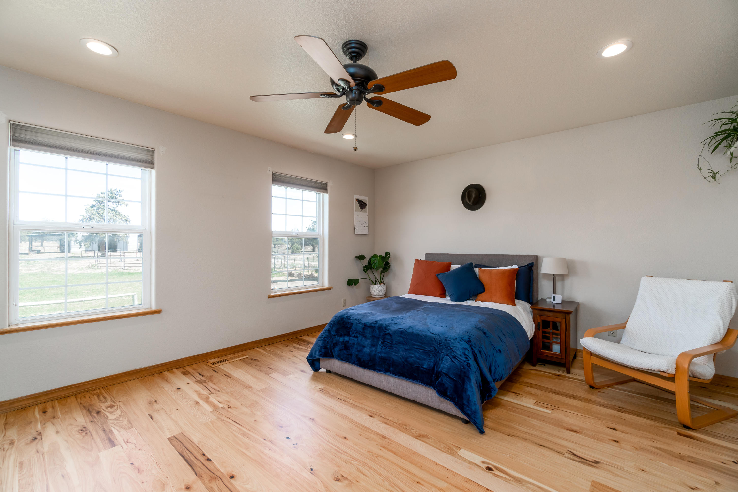 1422 Southwest Bent Loop Powell Butte, OR 97753 - Photo 13 of 47 1422BentLp_BedroomSuite1