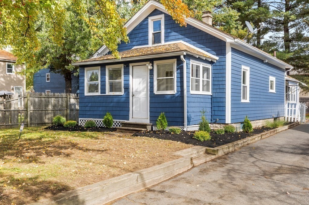 77 Phillips Avenue Springfield, MA 01119 - Photo 1 of 41