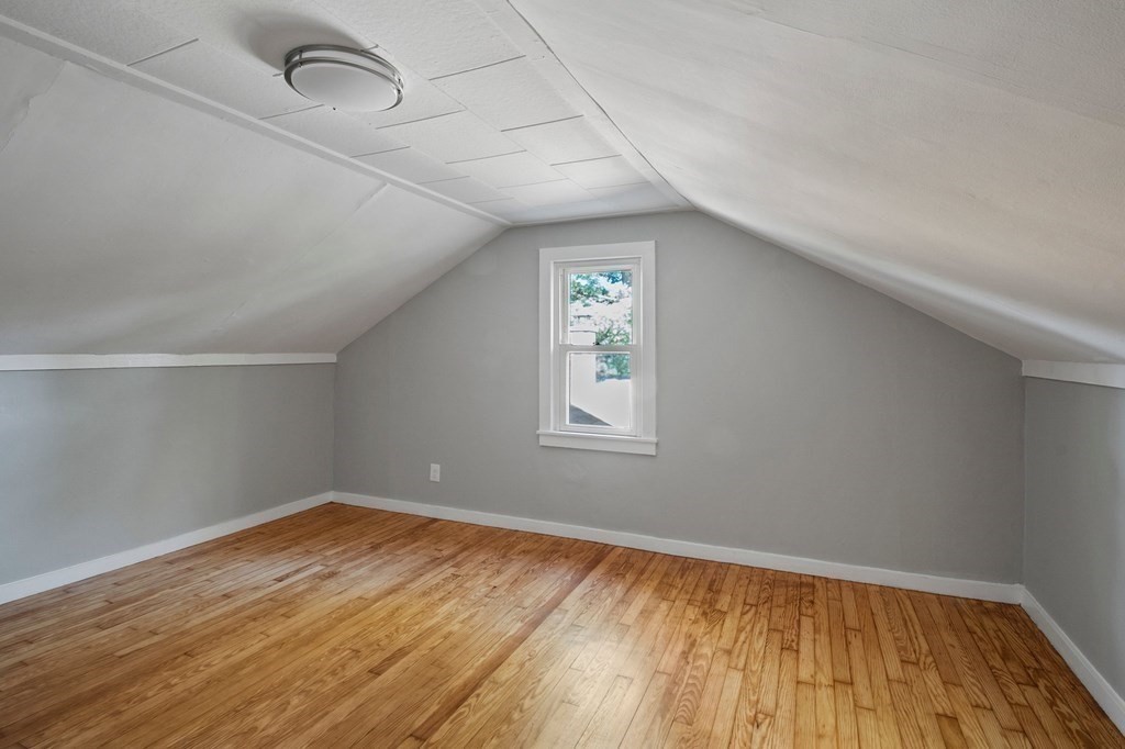 77 Phillips Avenue Springfield, MA 01119 - Photo 34 of 41