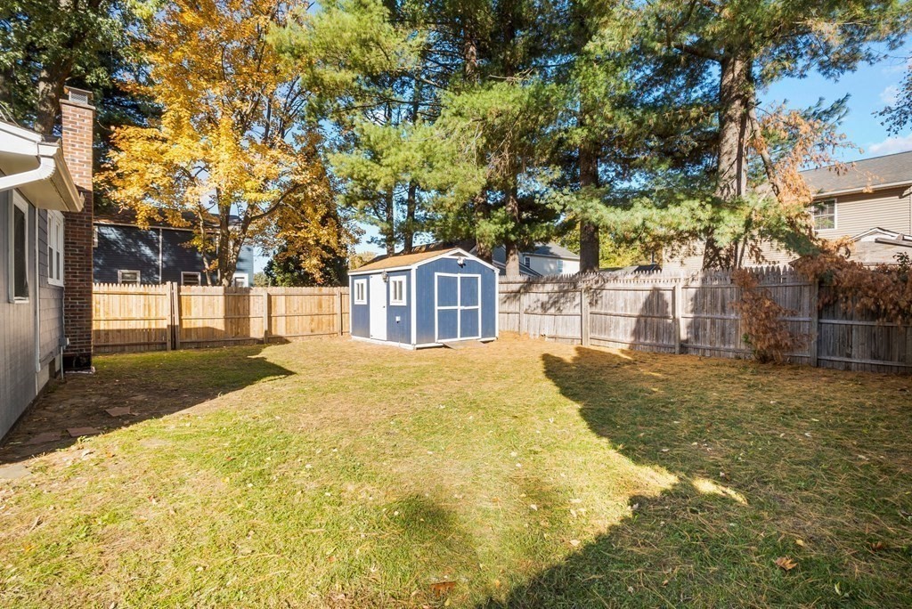 77 Phillips Avenue Springfield, MA 01119 - Photo 39 of 41