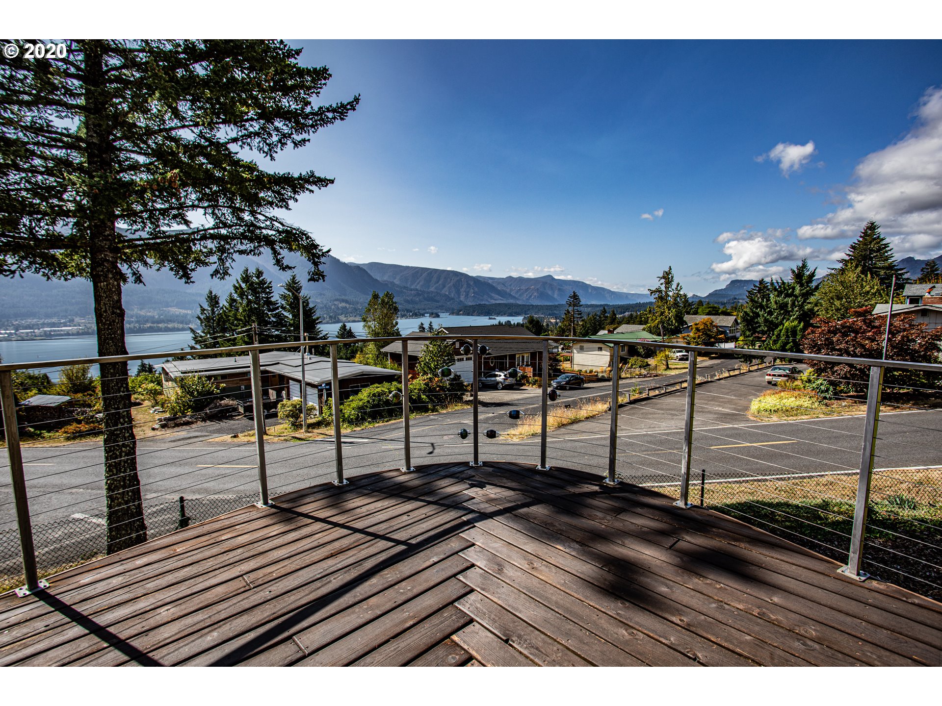 250 Ridgecrest Drive Stevenson, WA 98648 - Photo 6 of 32 a view of a roof deck