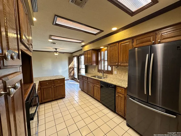 $1,750 | 6461 Firestone Parkway, San Antonio, TX 78244