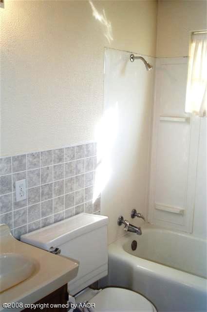4117 Bowie Street Amarillo, TX 79110 - Photo 6 of 8 Bath 4117 Bowie, Amarillo, TX 79110