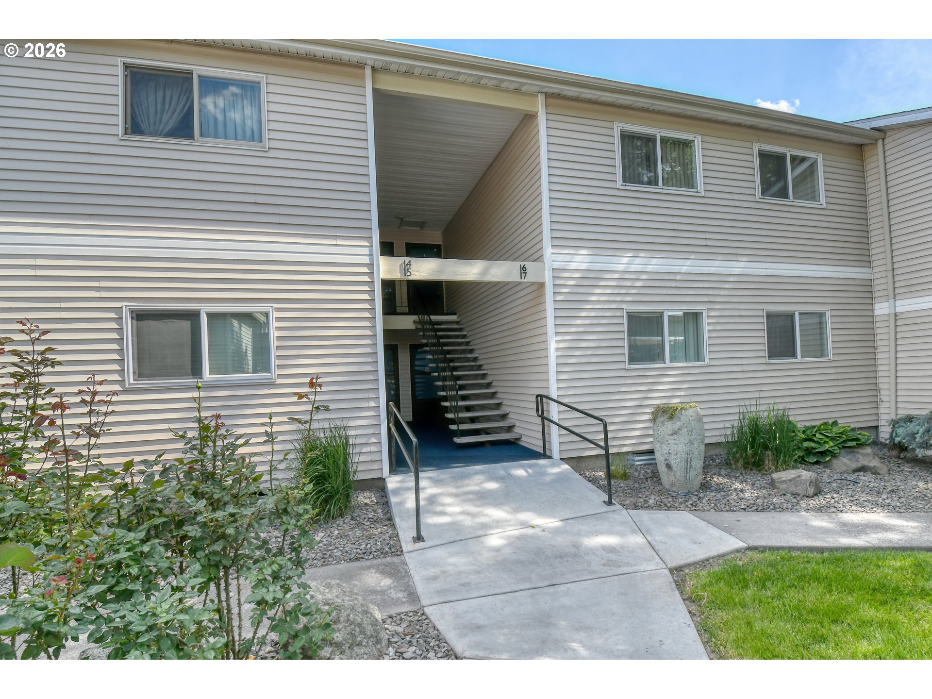 1900 Northwest Carden Avenue, Unit 16 Pendleton, OR 97801 - Photo 2 of 36