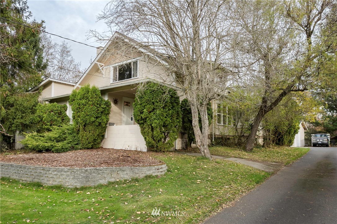 4226 Pickett Road Bellingham, WA 98226 - Photo 2 of 25 Gallery Image 2