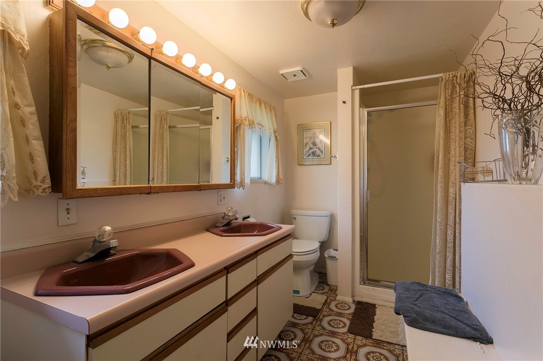 4226 Pickett Road Bellingham, WA 98226 - Photo 16 of 25 Gallery Image 16